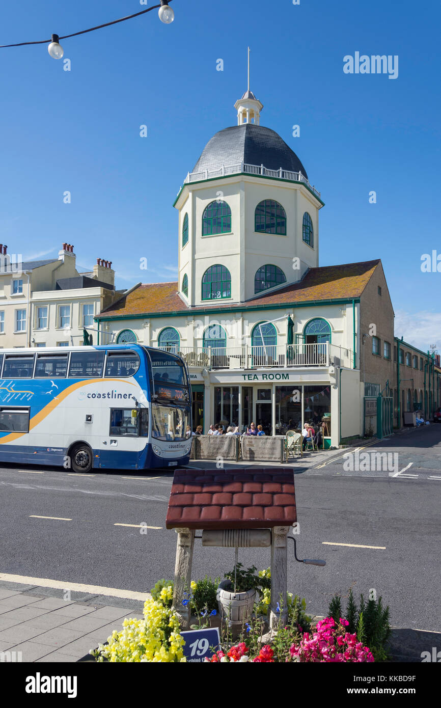 La cupola Cinema sul lungomare, Worthing West Sussex, in Inghilterra, Regno Unito Foto Stock