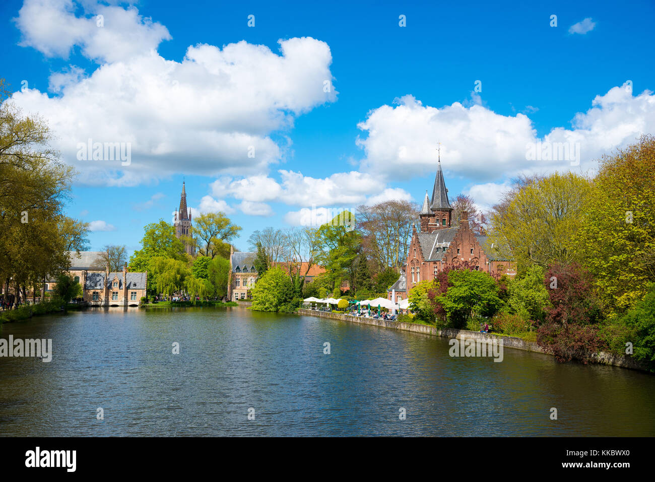 Minnewater castello presso il Lago dell Amore in Bruges, Belgio. Foto Stock