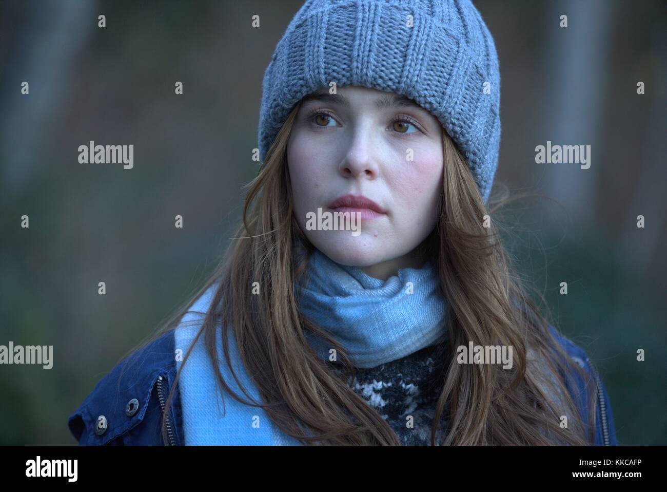 DATA di uscita: 3 marzo 2017 TITOLO: Prima Della Caduta CASA DI PRODUZIONE: Universal Pictures DIRECTOR: Ry Russo-Young TRAMA: 12 febbraio è solo un altro giorno nella vita incantata di Sam, fino a quando non risulta essere la sua ultima. Incastrato nell'ultimo giorno, Sam sfida il mistero intorno alla sua morte e scopre tutto ciò che sta perdendo. Starring: Zoey DEUTCH come Samantha Kingston. (Immagine Di Credito: © Universal Pictures/Entertainment Pictures) Foto Stock