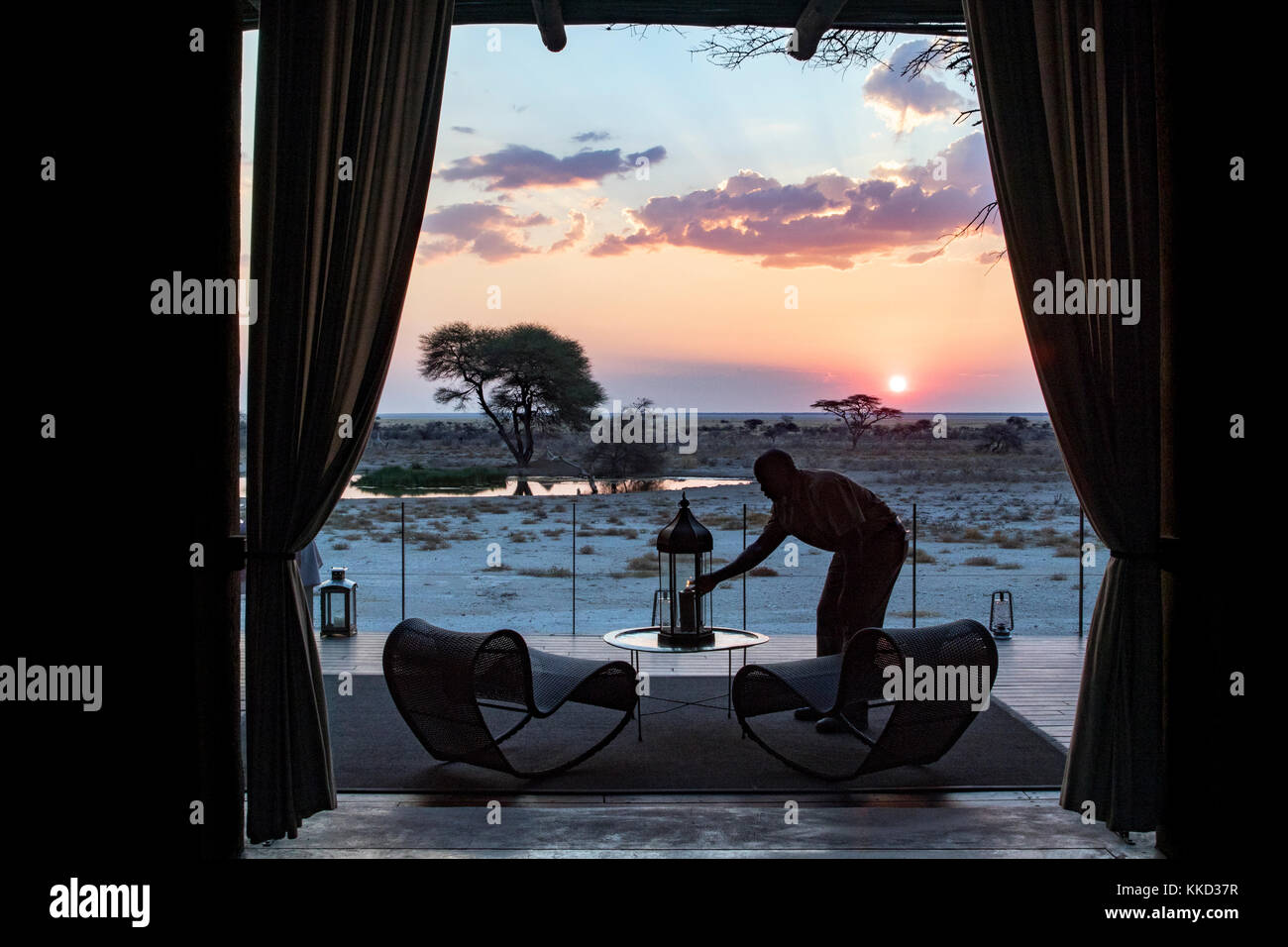 Tramonto a onguma fort onguma Game Reserve, Namibia, Africa Foto Stock