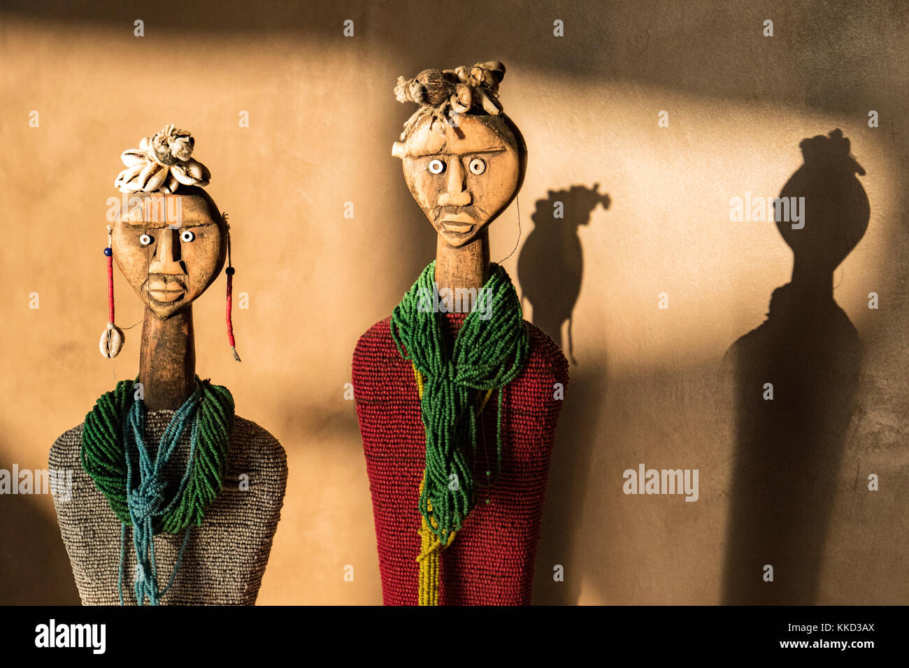 Decorative sculture africane a onguma bush camp, onguma Game Reserve, Namibia, Africa Foto Stock