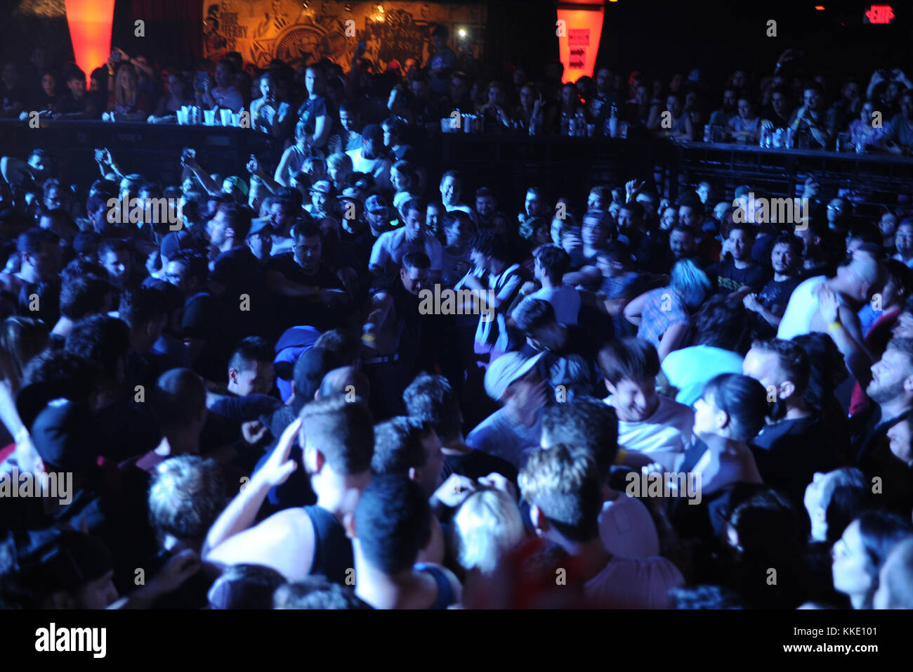 FORT LAUDERDALE FL - 14 OTTOBRE: Atmosphere of New Found Glory si esibisce al Revolution il 14 ottobre 2015 a Fort Lauderdale, Florida People: Atmosphere Foto Stock