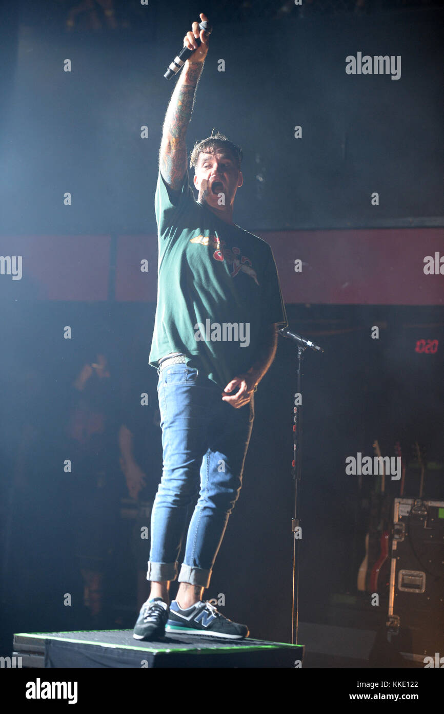 FORT LAUDERDALE FL - 14 OTTOBRE: Jordan Pundik of New Found Glory si esibisce al Revolution il 14 ottobre 2015 a Fort Lauderdale, Florida People: Jordan Pundik Foto Stock