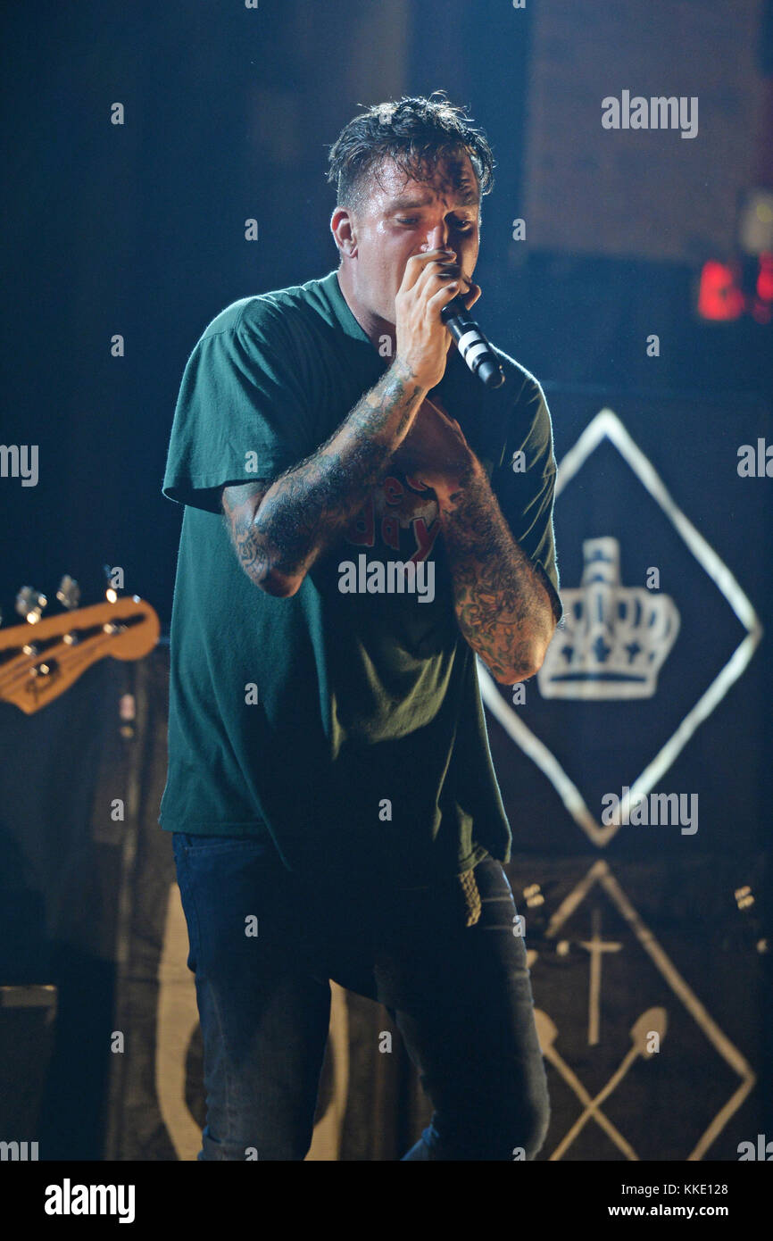 FORT LAUDERDALE FL - 14 OTTOBRE: Jordan Pundik of New Found Glory si esibisce al Revolution il 14 ottobre 2015 a Fort Lauderdale, Florida People: Jordan Pundik Foto Stock