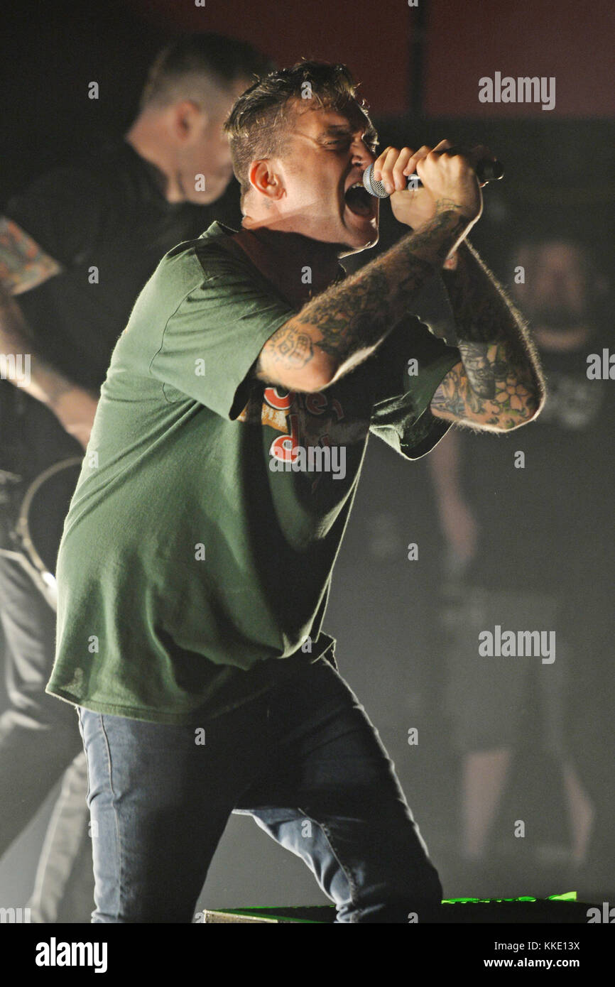 FORT LAUDERDALE FL - 14 OTTOBRE: Jordan Pundik of New Found Glory si esibisce al Revolution il 14 ottobre 2015 a Fort Lauderdale, Florida People: Jordan Pundik Foto Stock