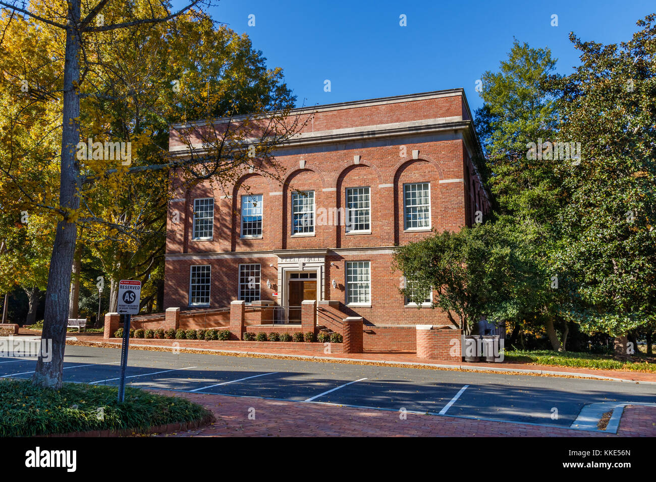 RALEIGH, NC, Stati Uniti d'America - 24 novembre: Peele Hall il 24 novembre 2017 presso la North Carolina State University in Raleigh, North Carolina. Foto Stock
