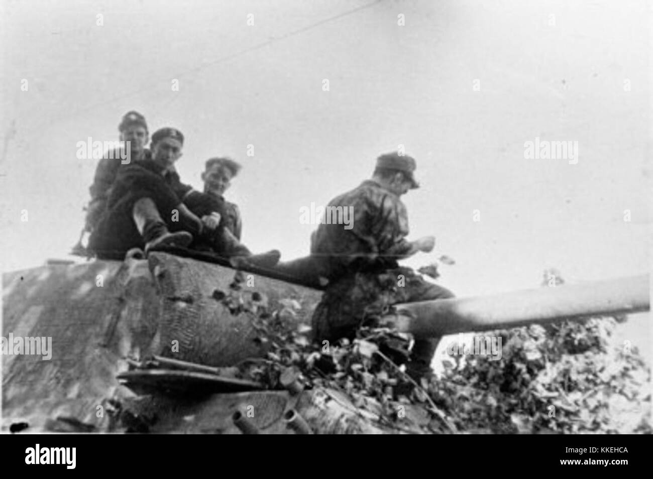 Questa immagine storica raffigura i membri del plotone Wacek durante la rivolta di Varsavia. Il plotone giocò un ruolo chiave nella rivolta del 1944 contro l'occupazione tedesca in Polonia. Foto Stock