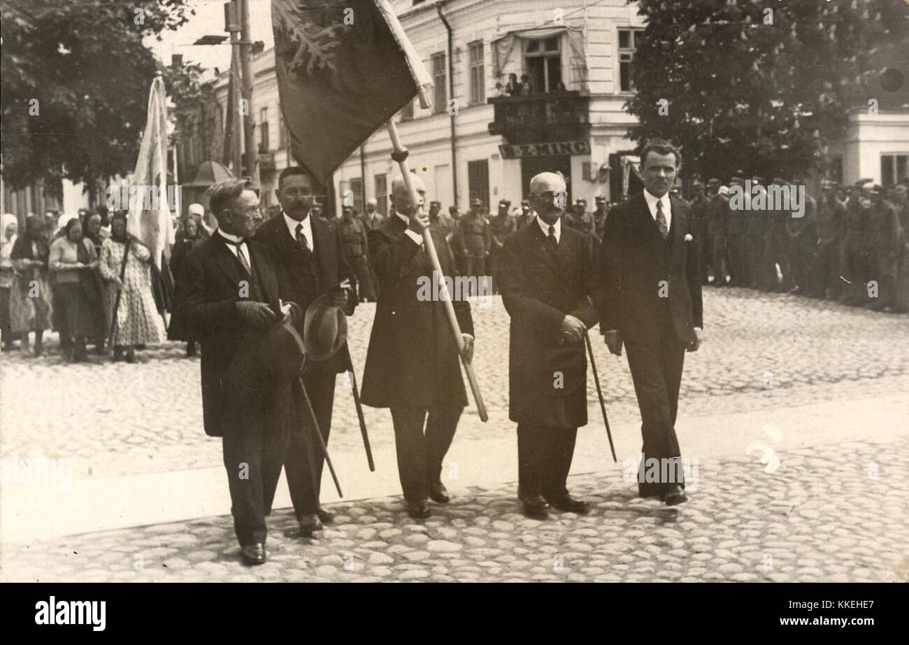 Lata 30 SuwaÅ‚ki 1 si riferisce a un evento storico, luogo, o elemento culturale a SuwaÅ‚ki, in Polonia, durante gli anni '1930 Può rappresentare una foto, una pubblicazione o una scena sociale specifica di quel periodo di tempo. Foto Stock