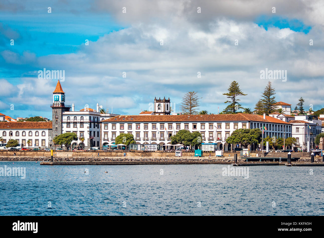 Bellissima vista di Ponta Delgada city in Sao Miguel island, Azzorre, Portogallo Foto Stock