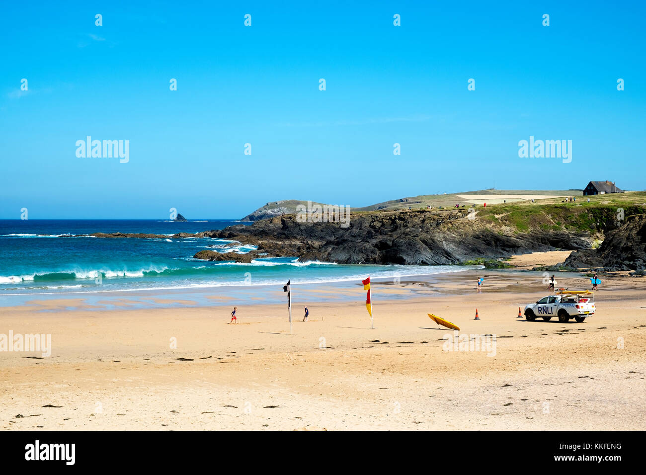 Spiaggia sabbiosa a treyarnon Bay sulla costa nord della Cornovaglia, Inghilterra, Regno Unito. Foto Stock