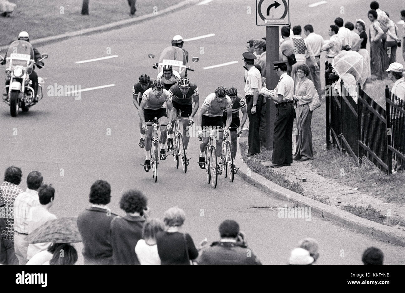 Uomini in bicicletta da corsa su strada al 1976 Olimpiadi estive, Montreal, Canada Foto Stock