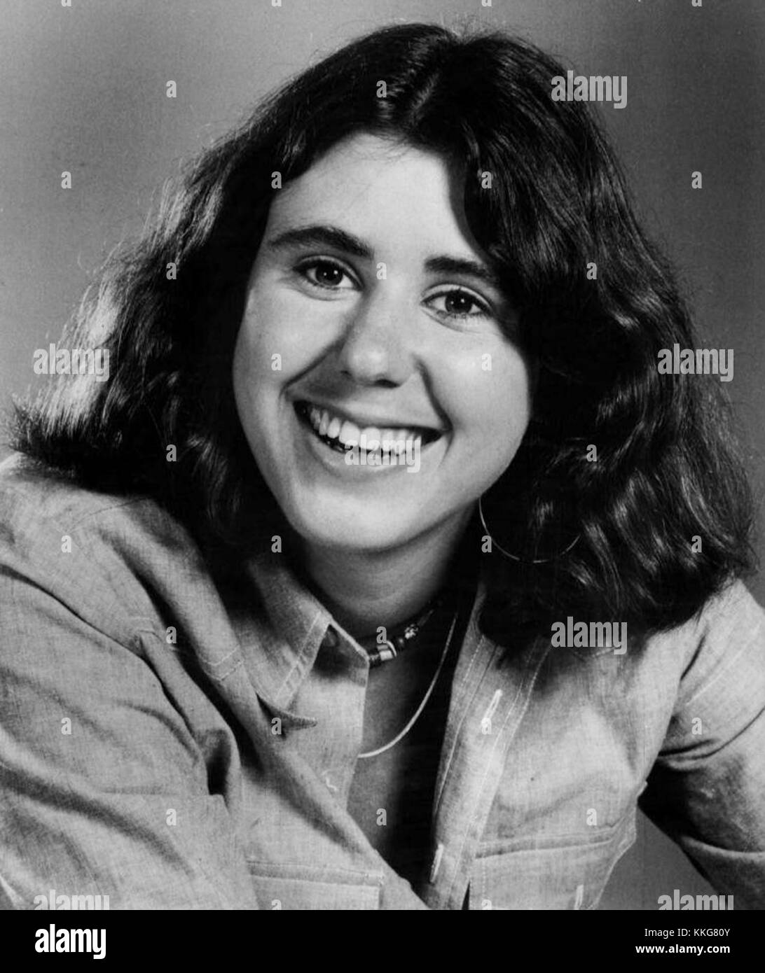 Julie Kavner, un'attrice americana, è meglio conosciuta per aver doppiato Marge Simpson nella serie animata "i Simpson". In questa immagine del 1974, Kavner viene catturata nei suoi primi anni di recitazione, mostrando i suoi inizi nell'industria dell'intrattenimento. Foto Stock