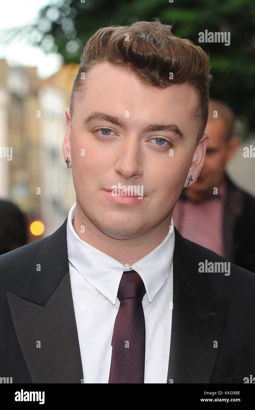 Cantante britannico Sam Smith assiste la GQ Men of the Year Awards presso la Royal Opera House di Londra. 2 settembre 2014 © Paul Treadway Foto Stock