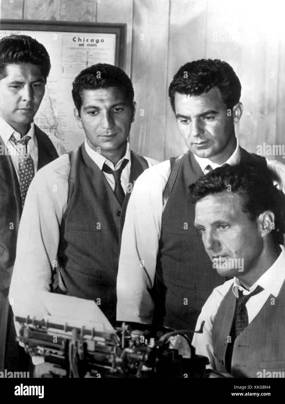 Il film del 1961 *gli intoccabili* presentava un cast che includeva attori importanti come Robert Stack e Jack Oakie. Il film è basato sulla vera storia di Eliot Ness e della sua squadra di agenti delle forze dell'ordine che hanno abbattuto il gangster al Capone durante l'era del proibizionismo. Foto Stock