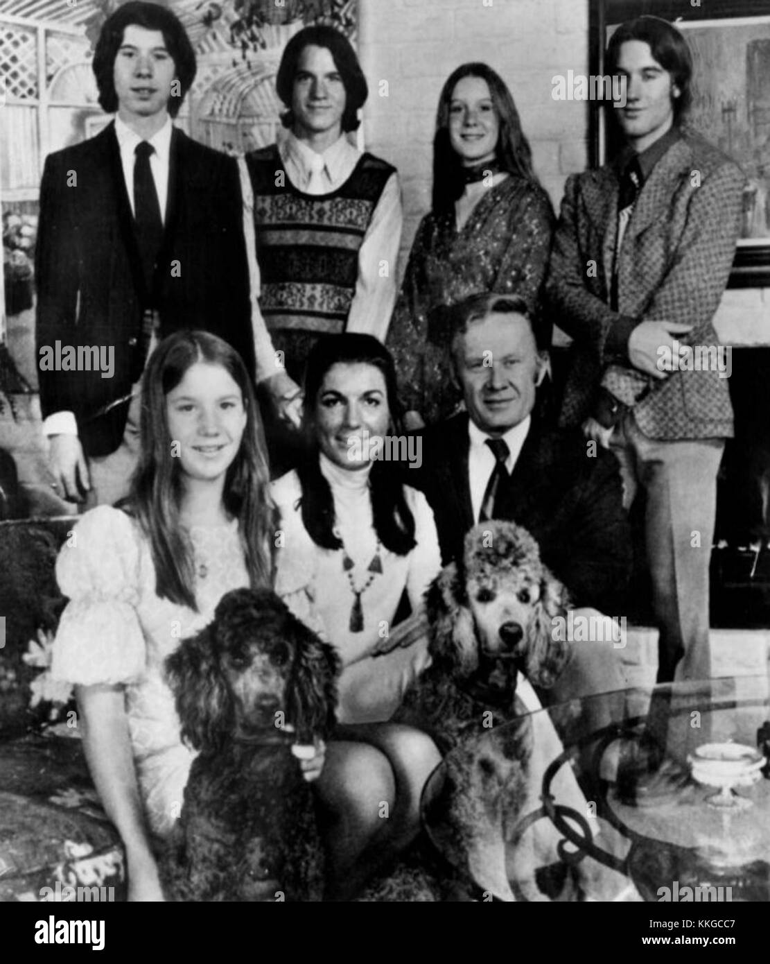 The Loud Family nel 1973 si riferisce a una famiglia presente in un notevole documentario che ha catturato le loro vite durante quell'anno. Il documentario ha evidenziato le dinamiche della famiglia ed è stato significativo nella storia della reality TV. Foto Stock