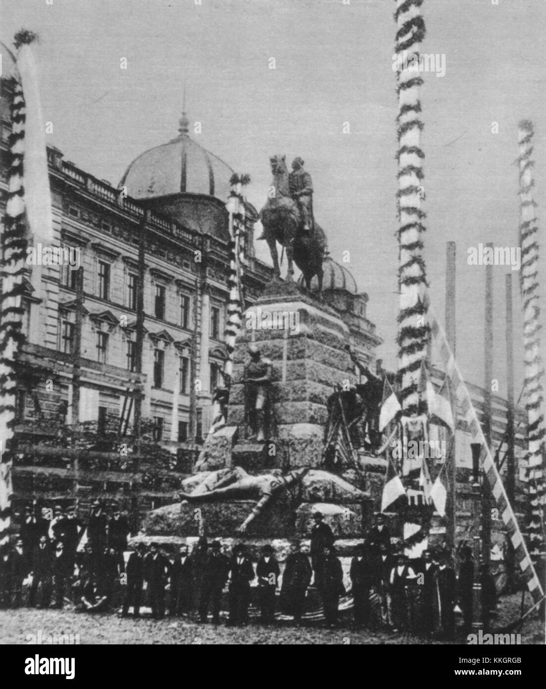 Il monumento Grunwaldzki a KrakÃ³w, Polonia, commemora la battaglia di Grunwald, simboleggiando la vittoria polacca. Si tratta di un importante monumento storico della città. Foto Stock