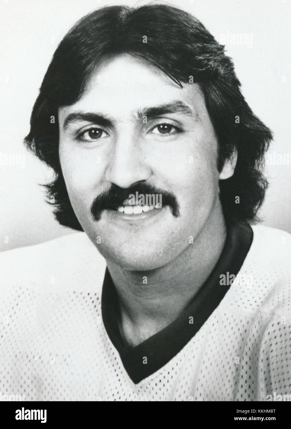 John Tonelli è un ex giocatore di hockey su ghiaccio professionista, riconosciuto per il suo mandato con i New York Islanders durante la stagione 1980-1981 della NHL. Conosciuto per il suo duro lavoro e il suo gioco fisico, Tonelli fu un fattore chiave per il successo della squadra durante questo periodo. Foto Stock