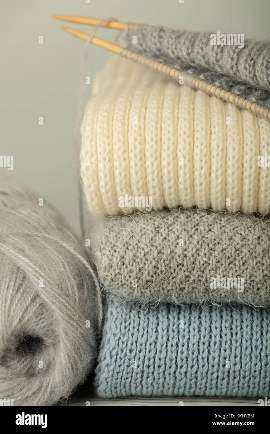 vestiti in maglia fatti a mano