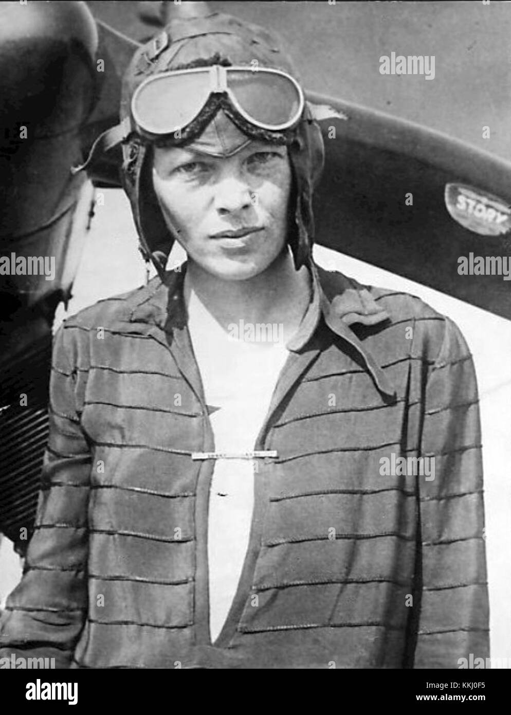 Amelia Earhart attende il volo transatlantico 1928 Foto Stock