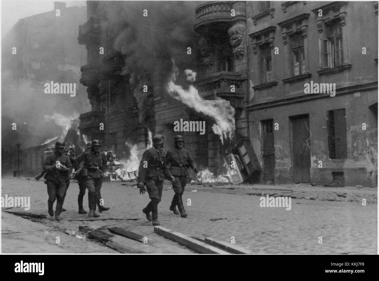 Stroop Report 2/4 Record Group 038 United States Counsel for the Procurution of Axis criminality; United States Exhibits, 1933-46 HMS Asset Id: HF1-88454435 numero riscoperta: 06315 Ghetto Uprising Warsaw2 Foto Stock