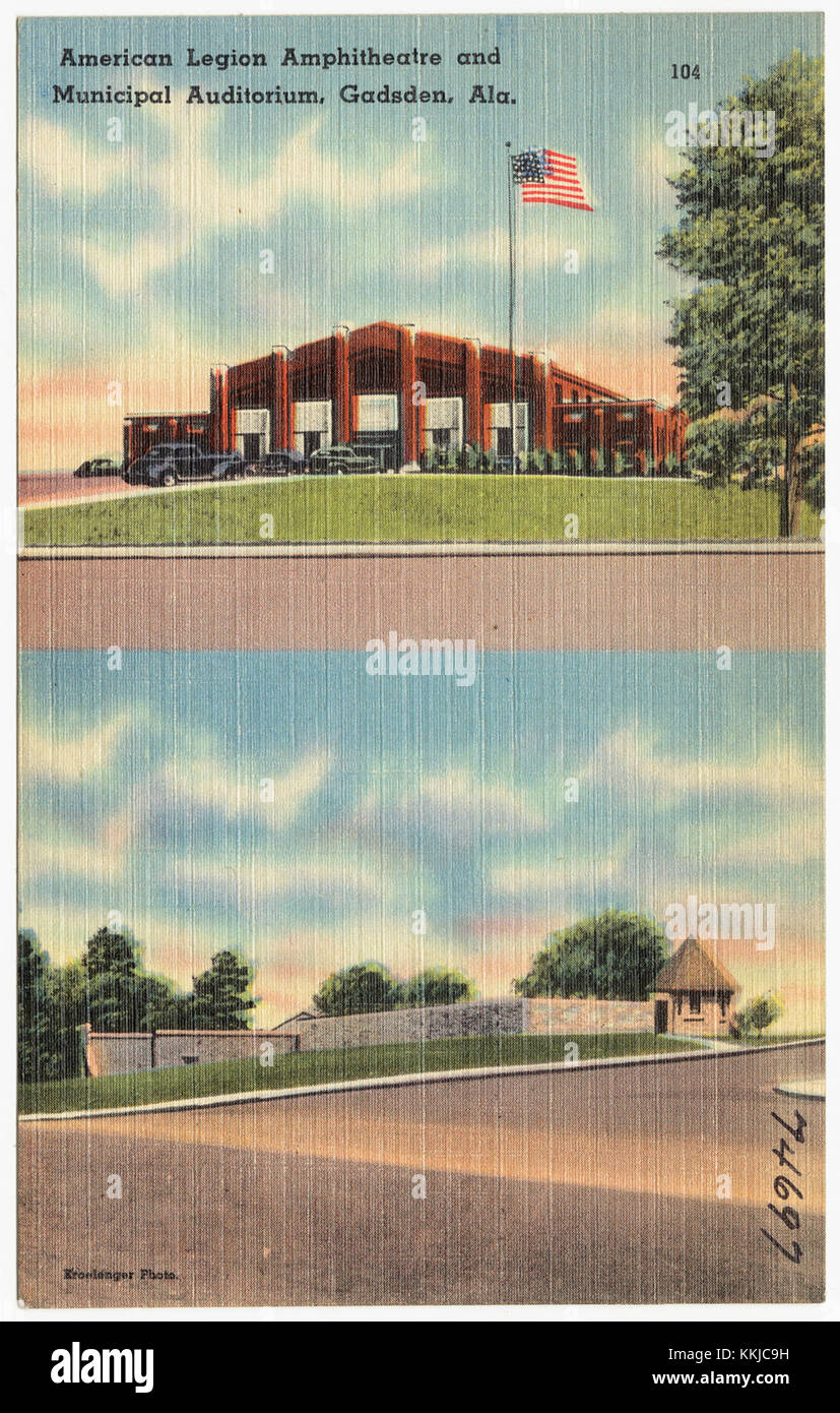 L'anfiteatro e l'auditorium municipale della American Legion di Gadsden, Alabama, è un luogo storico utilizzato per vari eventi, tra cui concerti e riunioni della comunità. Si tratta di un importante spazio culturale della regione. Foto Stock