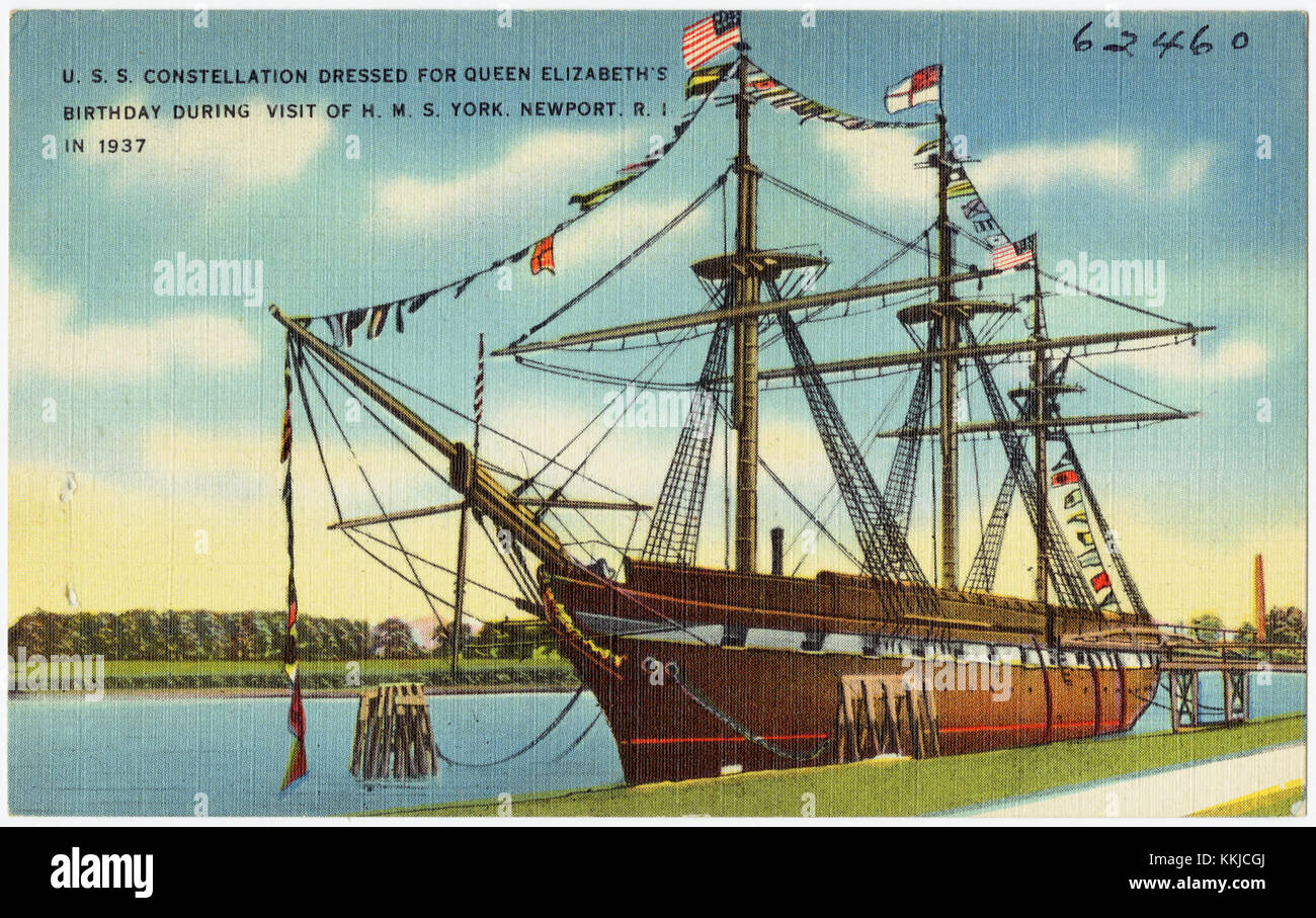 Questa immagine mostra la costellazione degli Stati Uniti vestita per il compleanno della regina Elisabetta durante la visita di H.M.S. York a Newport, Rhode Island, nel 1937. L'elaborata decorazione del shipâ riflette il significato dell'evento e la sua importanza navale. Foto Stock