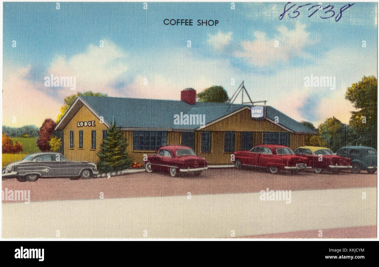 Una fotografia del Lodge Coffee Shop, che mostra la sua atmosfera invitante e gli interni vintage. Il negozio, noto per il suo ambiente accogliente, è un luogo popolare per la gente del posto e per i visitatori che cercano caffè e spuntini leggeri. Foto Stock