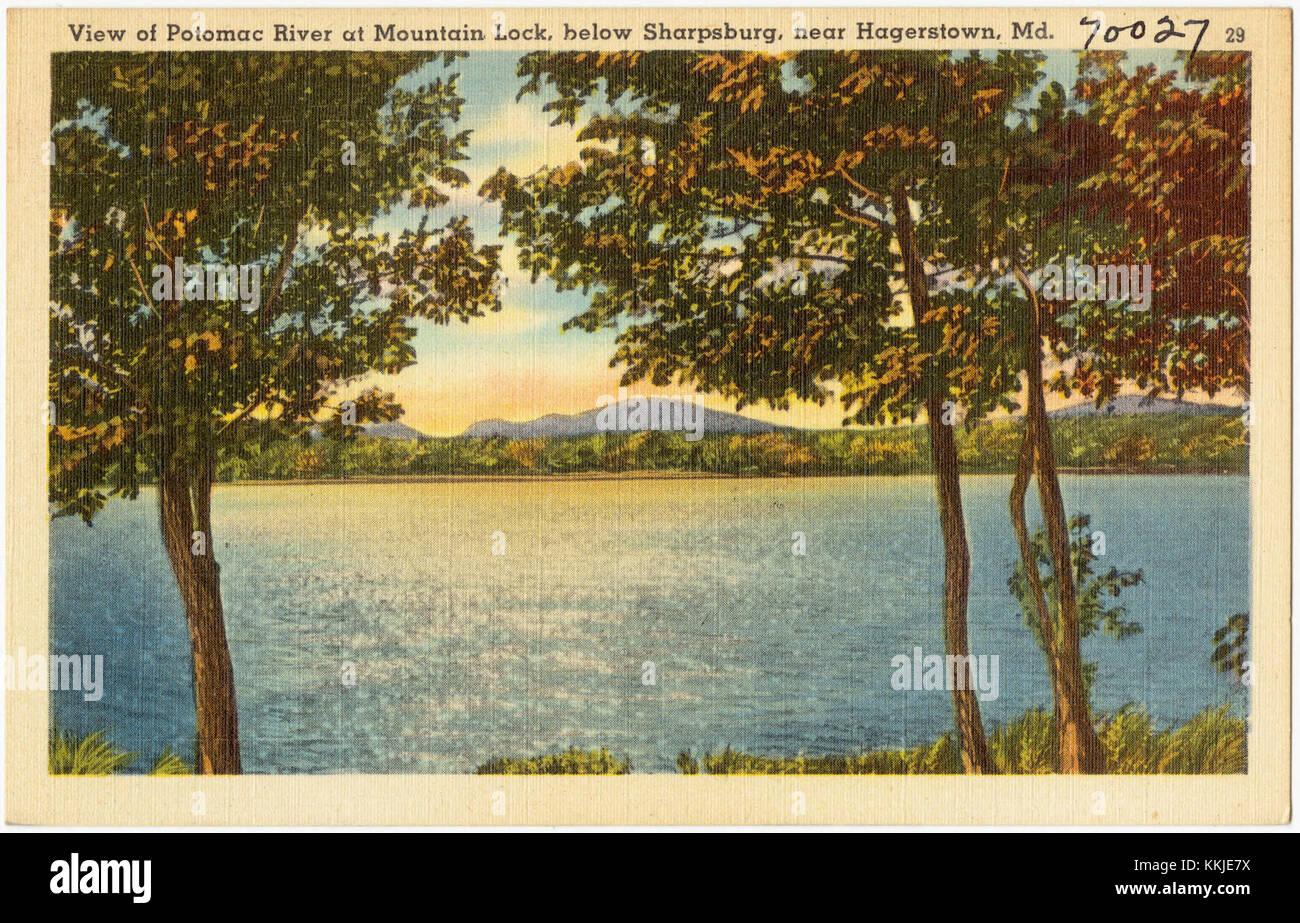 Questa vista mostra il fiume Potomac vicino a Mountain Lock, situato appena sotto Sharpsburg, vicino a Hagerstown, Maryland. Il fiume è un'importante caratteristica geografica e storica della regione. Foto Stock