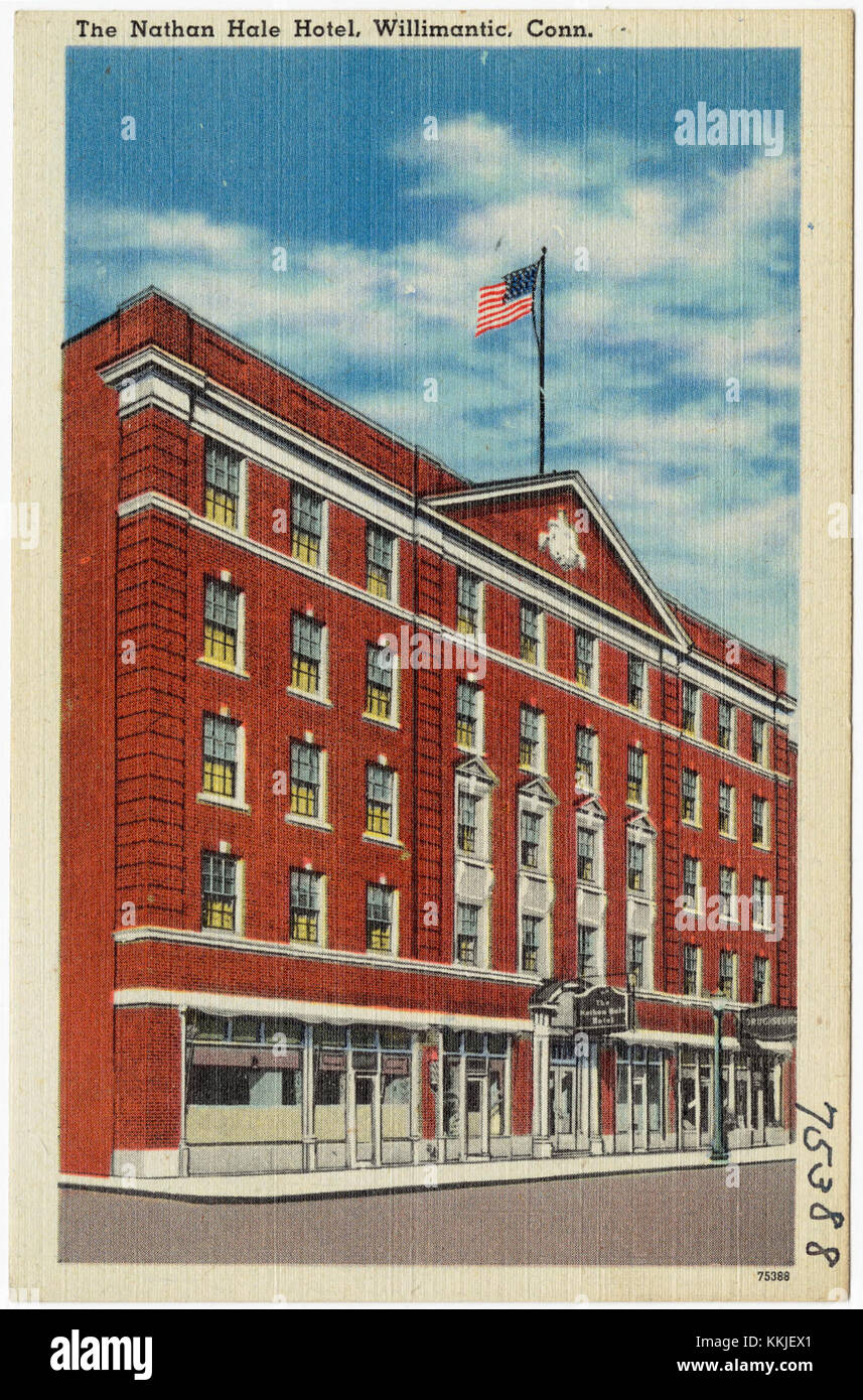 Il Nathan Hale Hotel, situato a Willimantic, Connecticut, e' un edificio storico che offre una panoramica dell'architettura e dell'ospitalita' americana dei primi anni del XX secolo. L'hotel fa parte del paesaggio locale da molti anni. Foto Stock