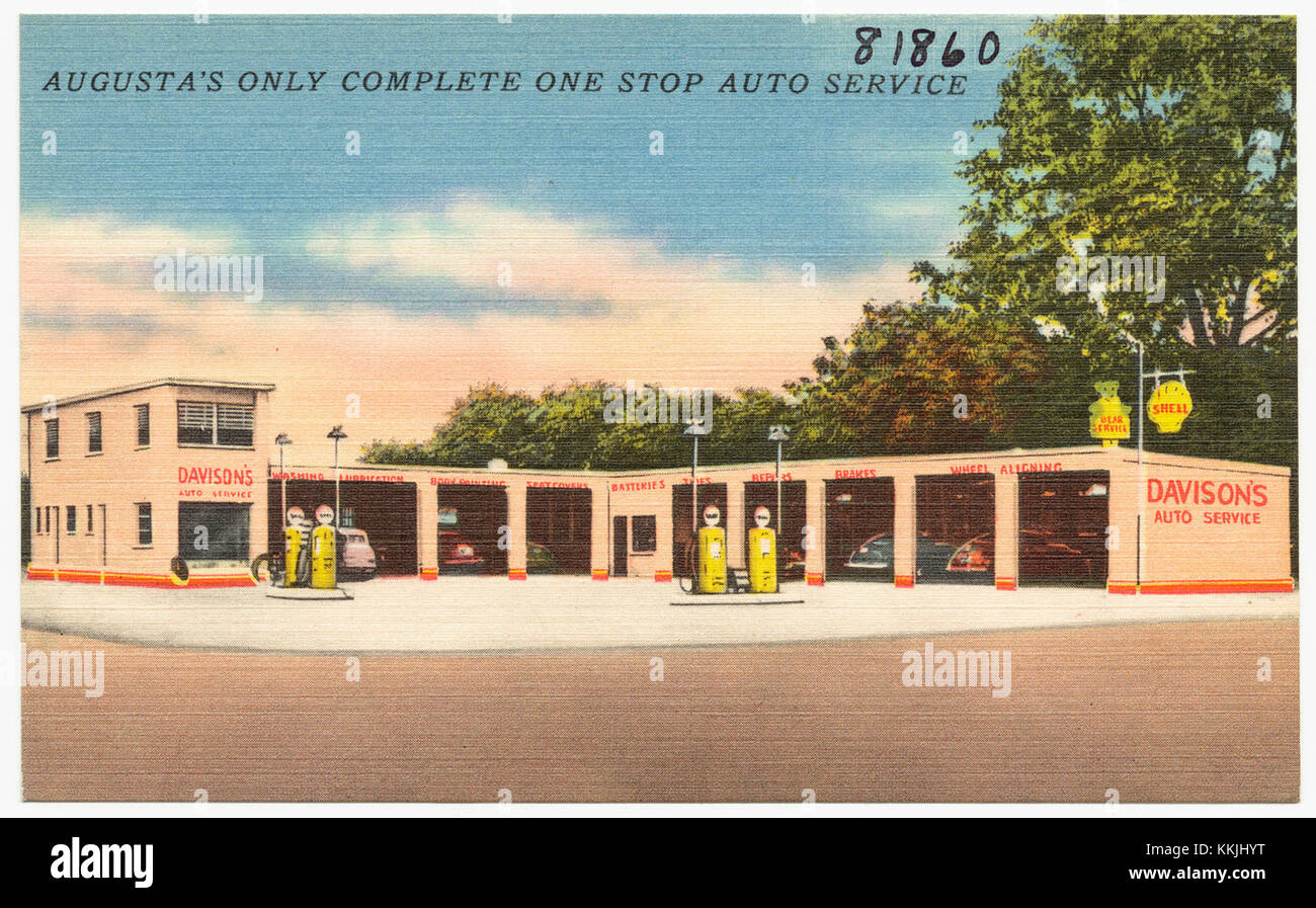 Davisons Auto Service, situata ad Augusta, è nota per essere l'unica stazione di servizio auto completa della città. La stazione Shell offre una gamma completa di servizi di manutenzione e riparazione dei veicoli alla comunità locale. Foto Stock