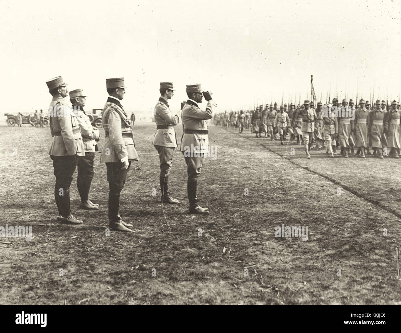 Un ritratto del generale Eremia Grigorescu, una figura di spicco nella storia militare rumena, raffigurante il suo ruolo durante la prima guerra mondiale e la sua leadership nell'esercito rumeno. Foto Stock