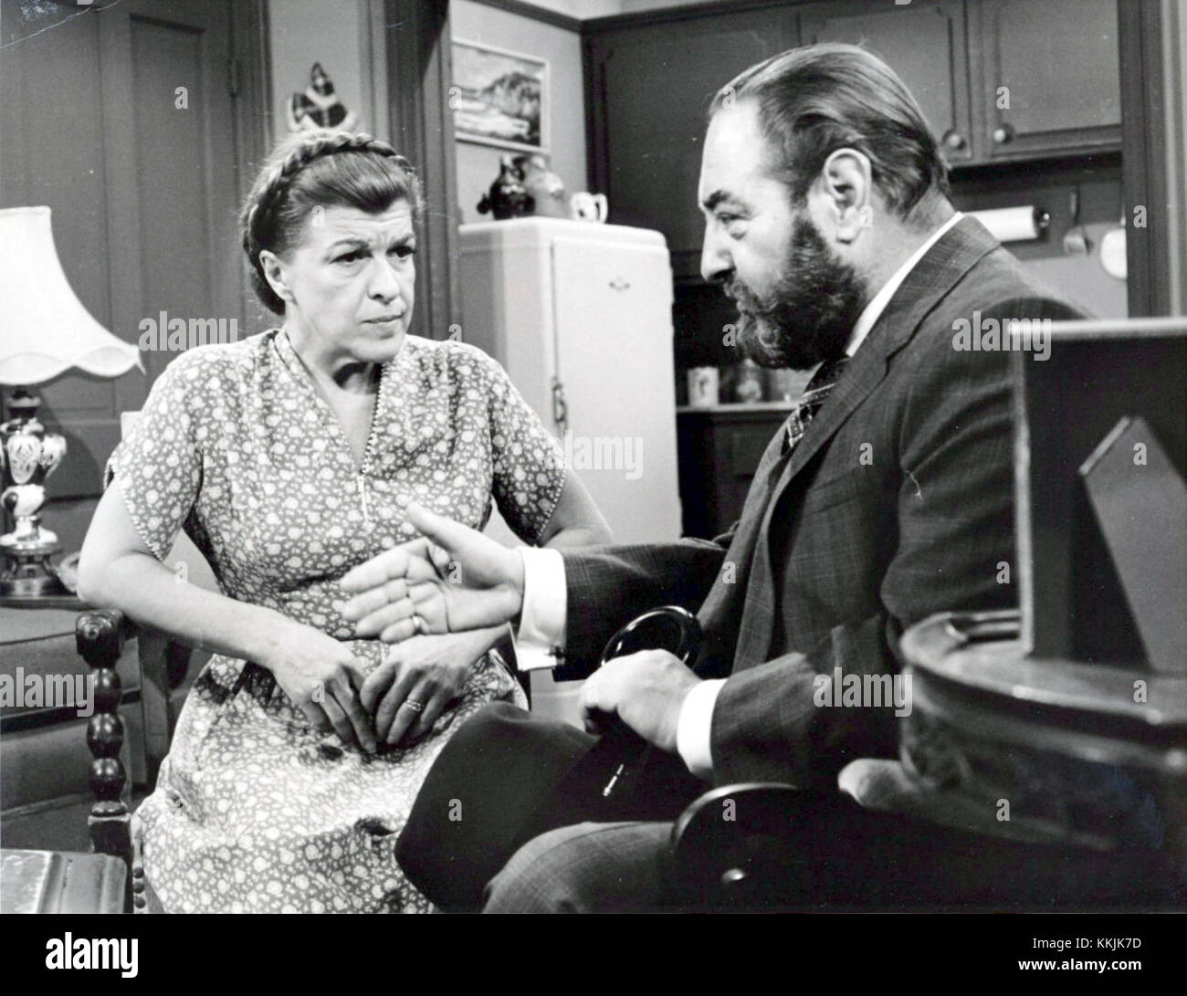 Sebastian Cabot, Nancy Walker - 1970 CBS TV - Affair Famiglia (bianco e nero) Foto Stock