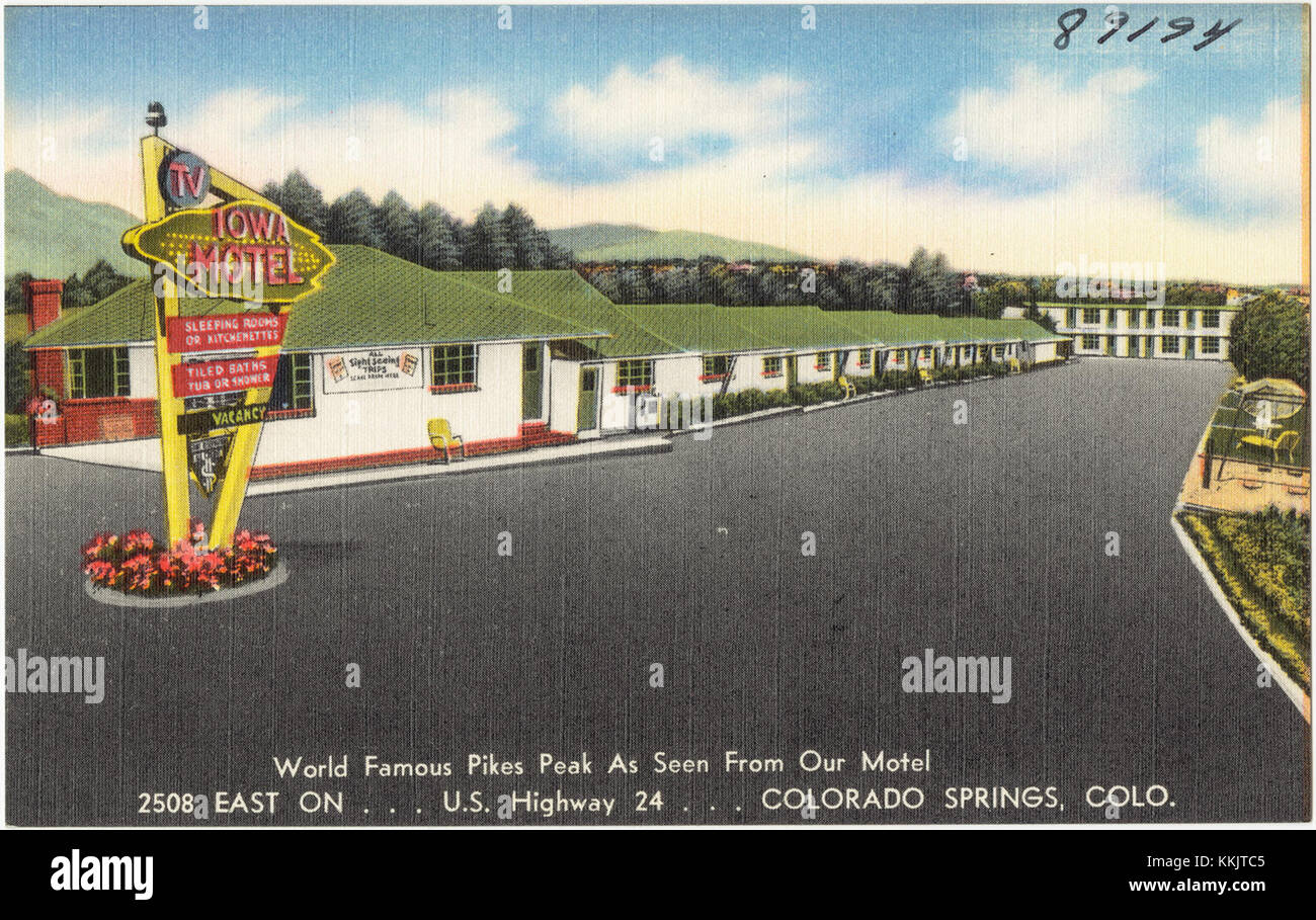 Iowa Motel, famoso in tutto il mondo Pikes Peak visto dal nostro motel, 2508 est su... Autostrada US 24... Colorado Springs, Colorado (7725169936) Foto Stock