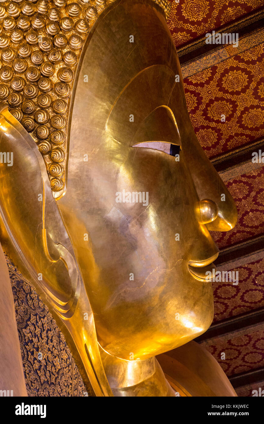 Bangkok, Tailandia. Buddha reclinato, Wat Pho tempio complesso. Foto Stock