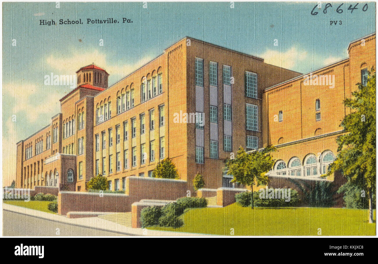 La Pottsville High School di Pottsville, Pennsylvania, funge da istituto educativo per la comunità locale. È noto per i suoi programmi educativi e il coinvolgimento della comunità locale. Foto Stock