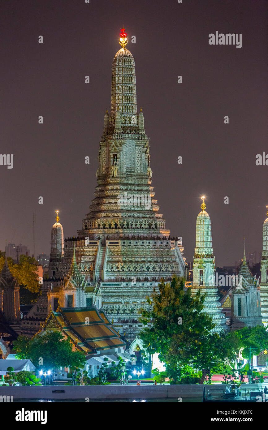 Bangkok, Tailandia. Il Wat Arun tempio di notte. Foto Stock