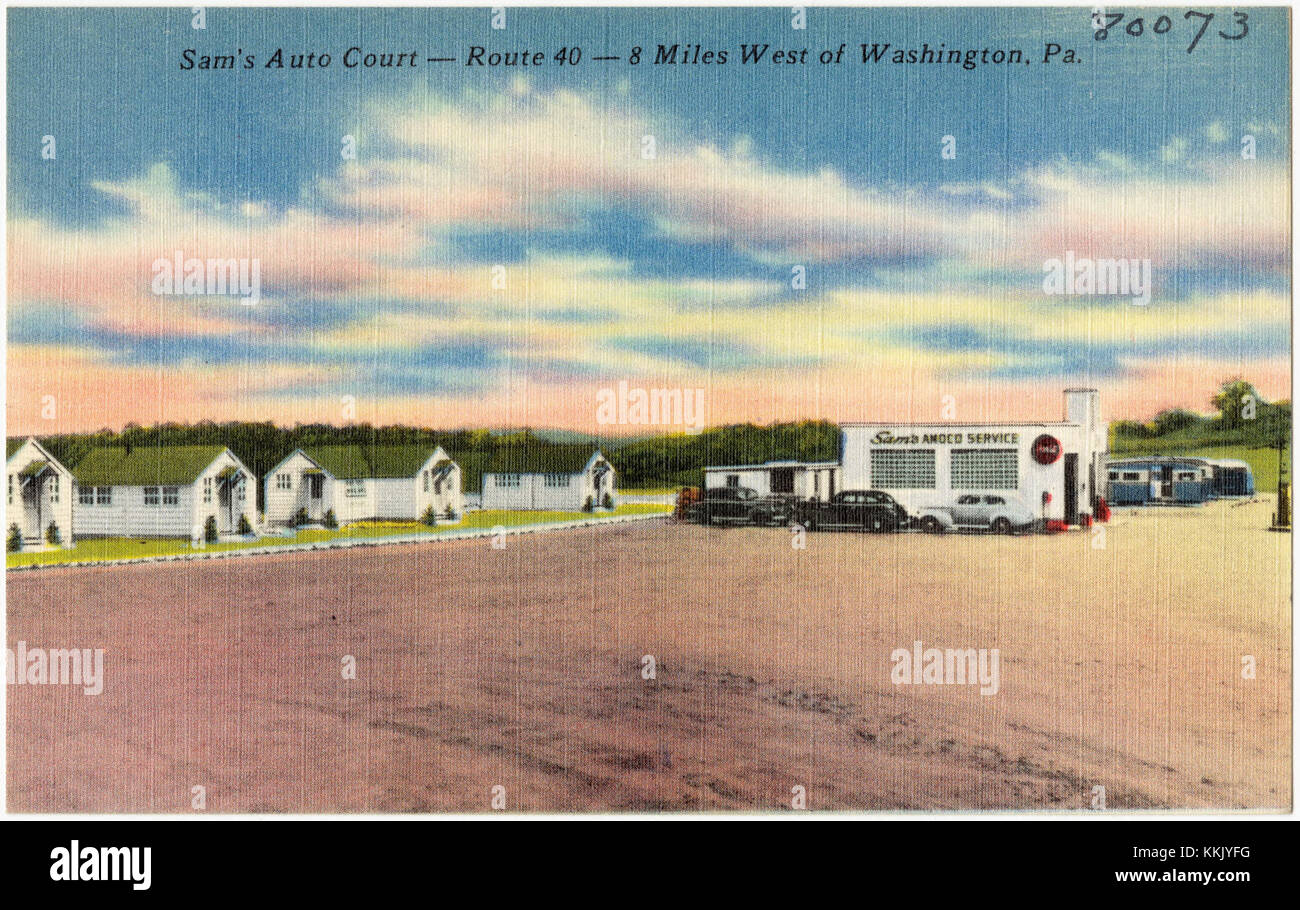 Sam's Auto Court, situato sulla Route 40, a soli 13 chilometri circa a ovest di Washington, Pennsylvania, offre uno sguardo storico sui motel americani della metà del XX secolo. Era una fermata lungo la strada conosciuta per la sua ospitalità e il design, che rifletteva un'era passata di viaggi. Foto Stock