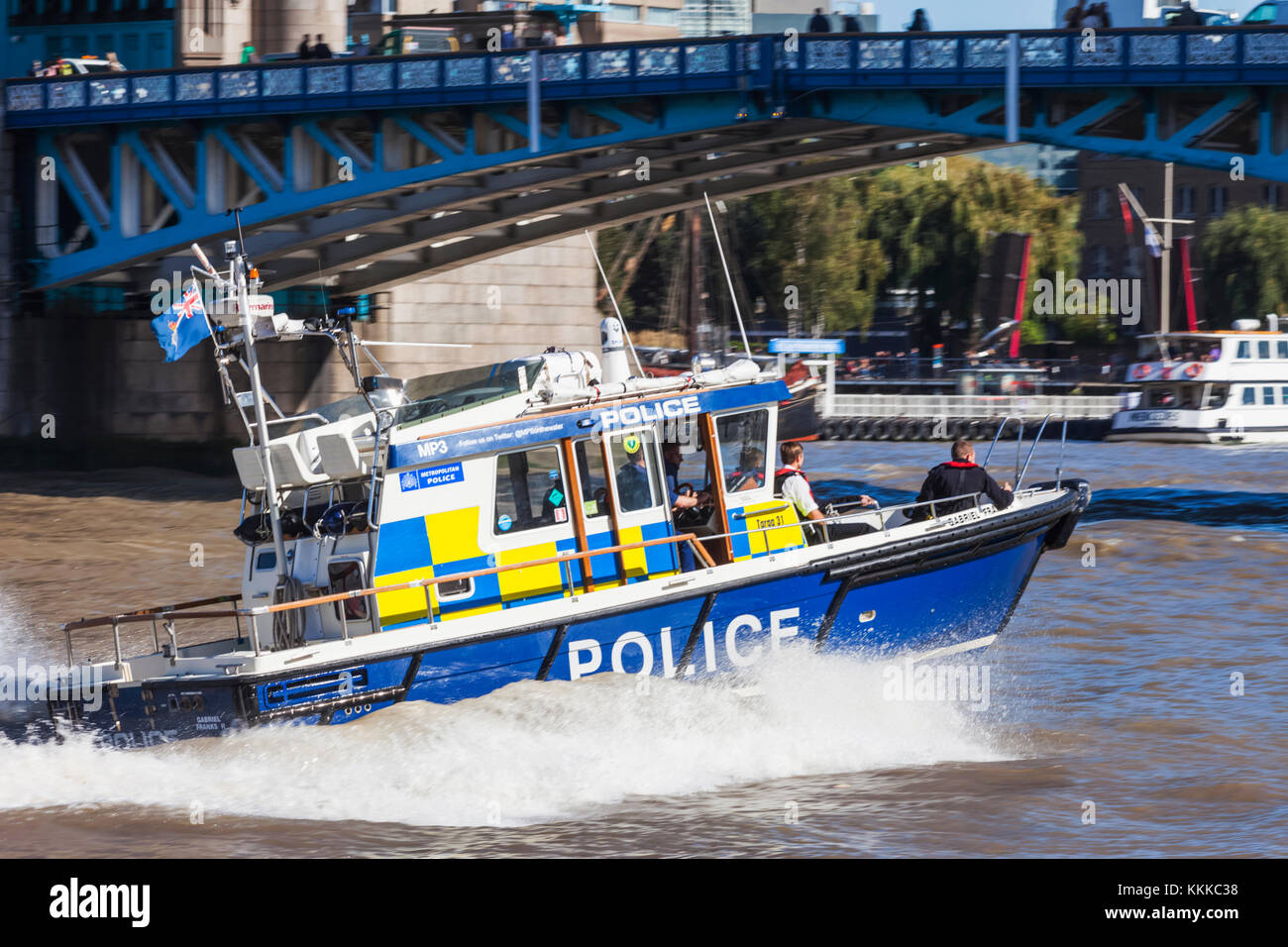 Inghilterra, Londra, Metropolitan Police barca veloce sul Fiume Tamigi Foto Stock