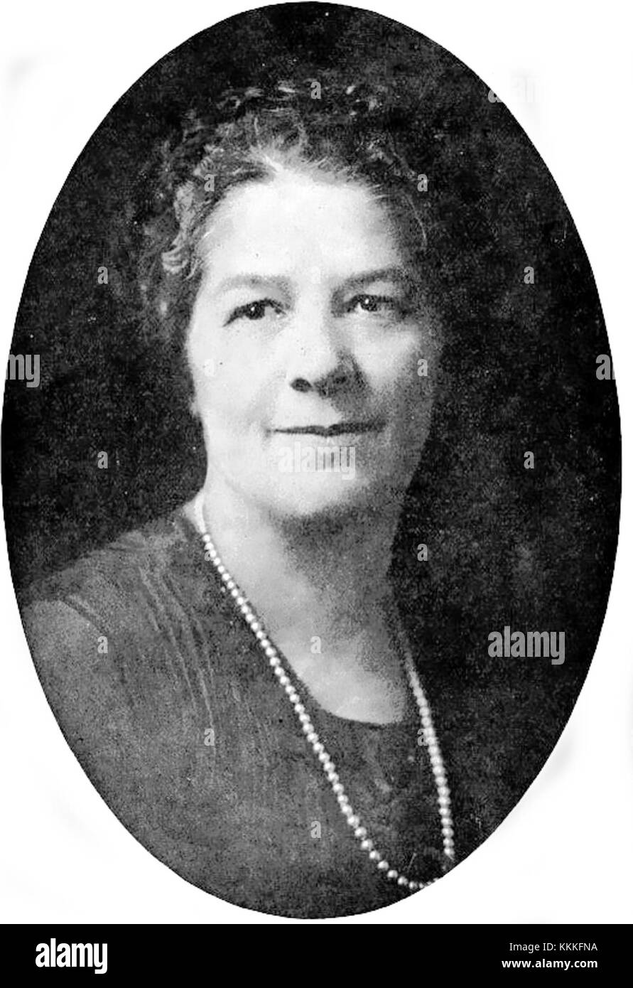 Jennie Brimhall Knight (1875–1957) è stata una missionaria pionieristica e leader nella Chiesa di Gesù Cristo dei Santi degli ultimi giorni. Nel 1898 divenne una delle prime missionarie single, servendo in Inghilterra insieme alla sua amica d'infanzia, Inez Knight. Dopo essere tornata per motivi di salute, sposò J. William Knight nel 1899. In seguito è stata prima consigliera nella presidenza generale della Relief Society dal 1921 al 1928. Foto Stock