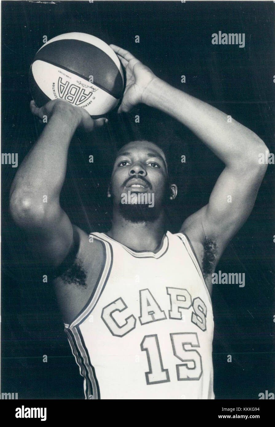 Warren Jabali è stato un cestista professionista noto per il suo tempo nella American Basketball Association (ABA). È stato riconosciuto per il suo atletismo e per i notevoli contributi allo sport durante gli anni '1970 Foto Stock