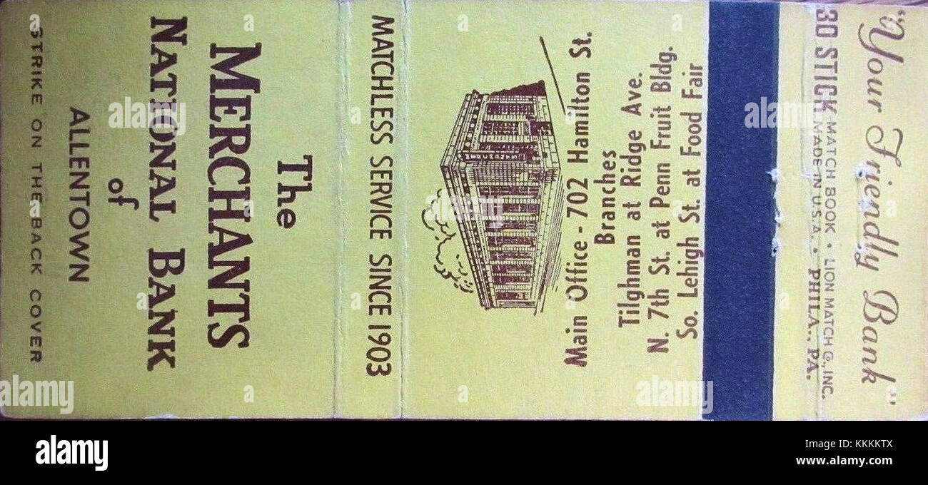Questa copertina della Merchants National Bank di Allentown, Pennsylvania, dal 1955, funge da artefatto storico di marketing, che riflette le tendenze pubblicitarie e le pratiche di branding nel settore bancario della metà del XX secolo. Foto Stock