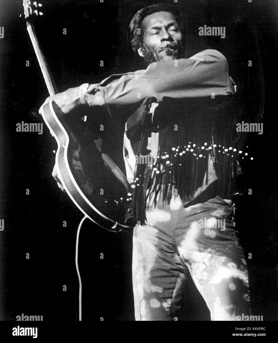 Chuck Berry, una figura leggendaria nella storia del rock and roll, è stato fotografato o eseguito nel 1971, continuando a influenzare la musica con le sue abilità di chitarra pionieristica e le sue performance energiche. Foto Stock