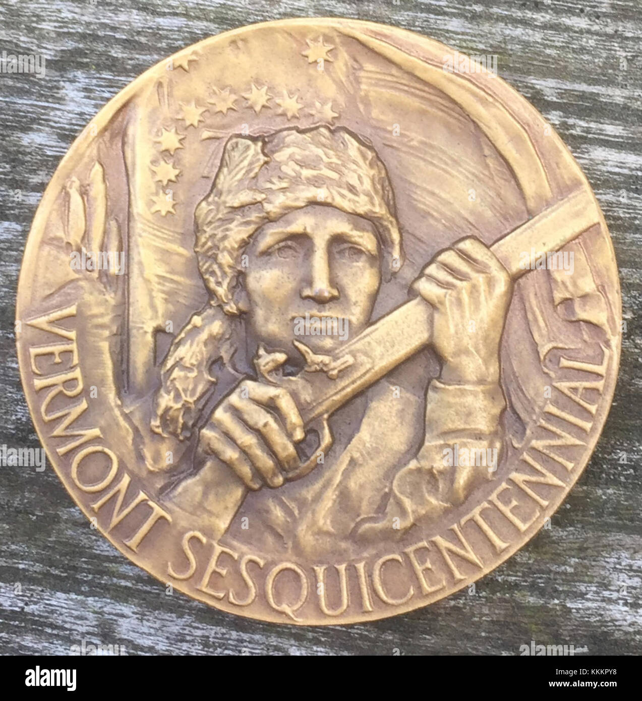 Un'immagine dettagliata della medaglia Keck Vermont del 1927, che mostra il lato dritto, che probabilmente include iscrizioni e disegni storici significativi. Foto Stock