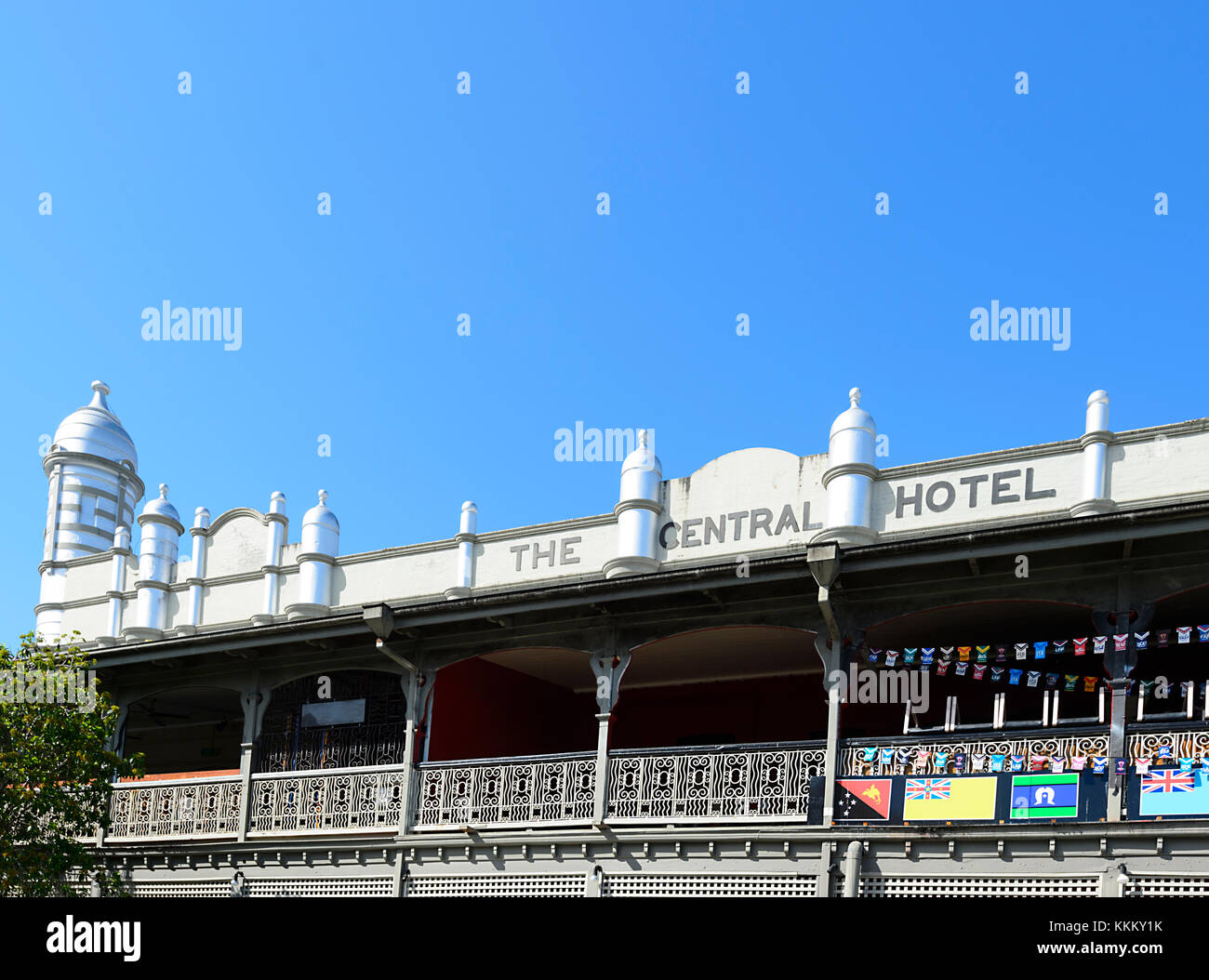L'Hotel Central è un patrimonio-elencati edificio costruito nel 1909, angolo di Spence e Lago di strade, Cairns, estremo Nord Queensland, Australia Foto Stock