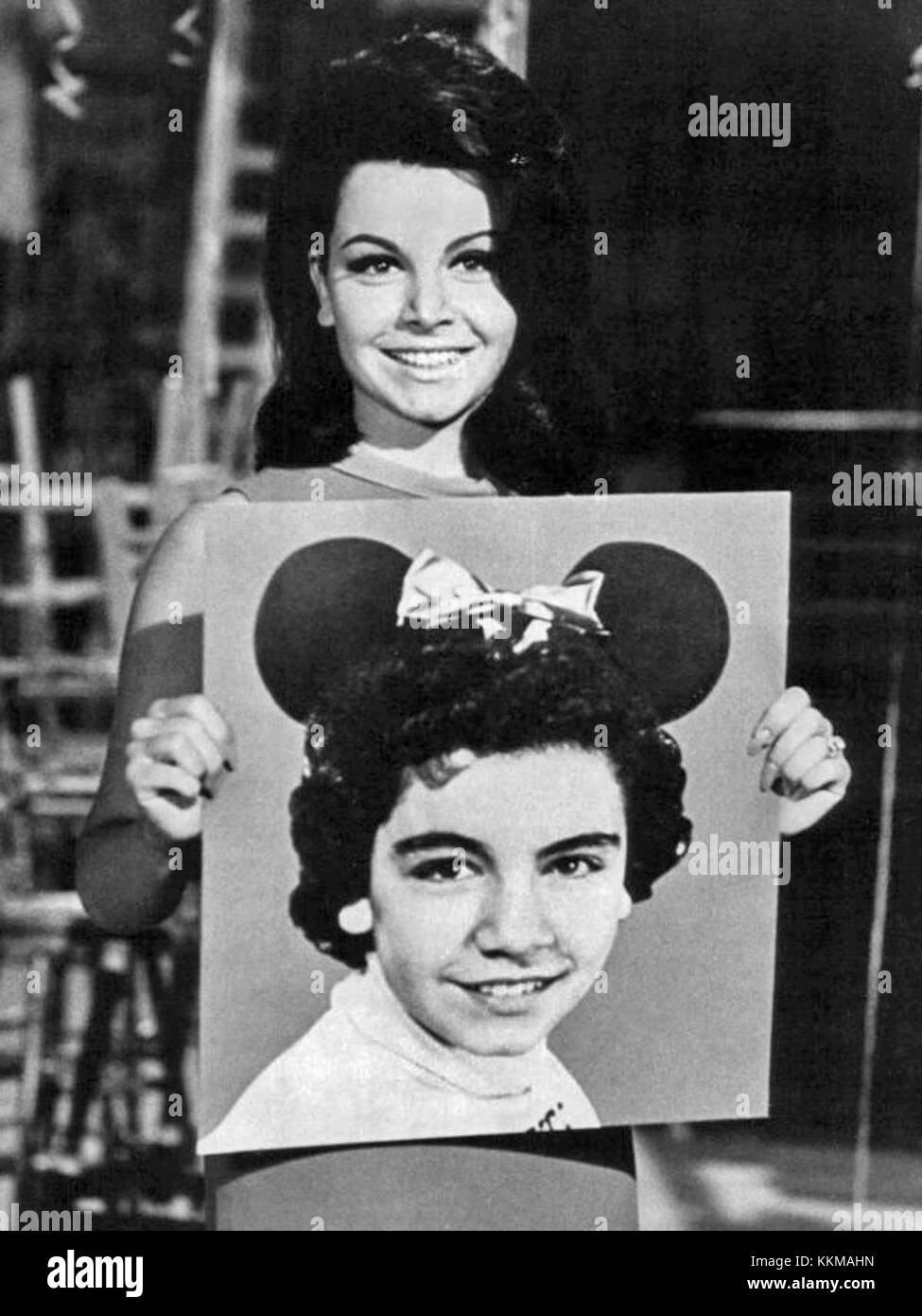 Annette Funicello, ex moschettiera e amata attrice, è presente in una raccolta di immagini provenienti da date significative della sua carriera: 30 gennaio 1975, 24 febbraio 1993 e 14 maggio, 1995. Funicello è conosciuta per il suo ruolo in *The Mickey mouse Club* e in seguito come star dei film Disney. Foto Stock