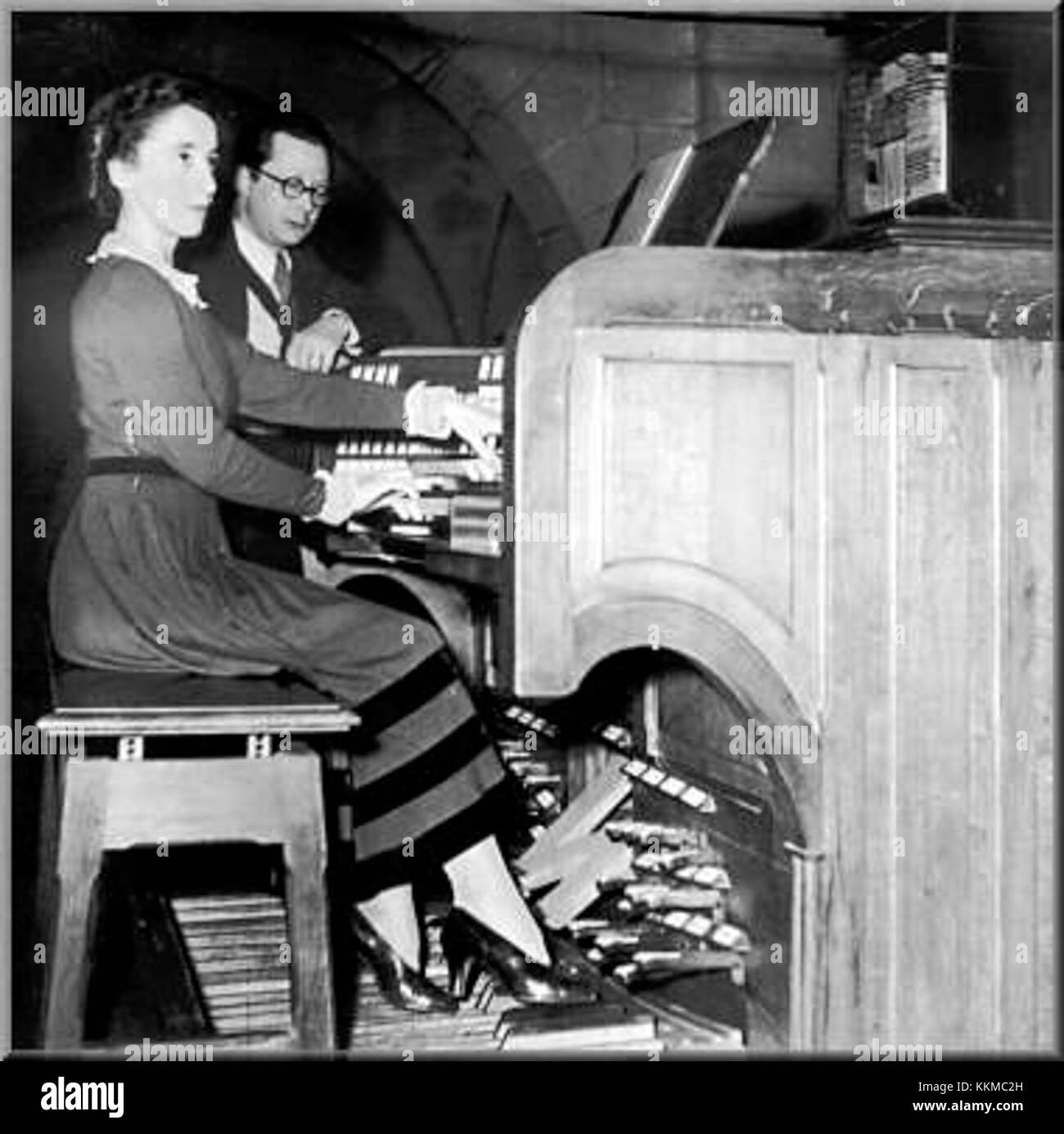 Jeanne Demessieux era una rinomata organista e compositrice francese, nota per le sue performance e composizioni. Questo lavoro è un esempio della sua padronanza nella musica e nella composizione per organo. Foto Stock