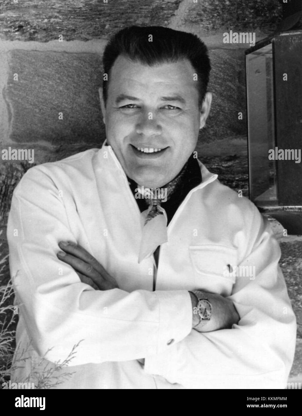 Frank Sutton era un popolare attore americano meglio conosciuto per il suo ruolo di sergente Carter nello show televisivo "Gomer Pyle, U.S.M.C." la sua carriera ha spaziato tra cinema, televisione e teatro, rendendolo una figura riconoscibile nell'intrattenimento americano del XX secolo. Foto Stock