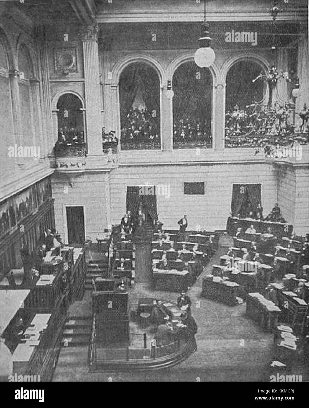 Documento relativo alla dieta della Galizia e della Lodomeria, che illustra in dettaglio il periodo legislativo 1901-1907. Mette in evidenza gli eventi e le decisioni chiave di questa storica sessione legislativa. Foto Stock