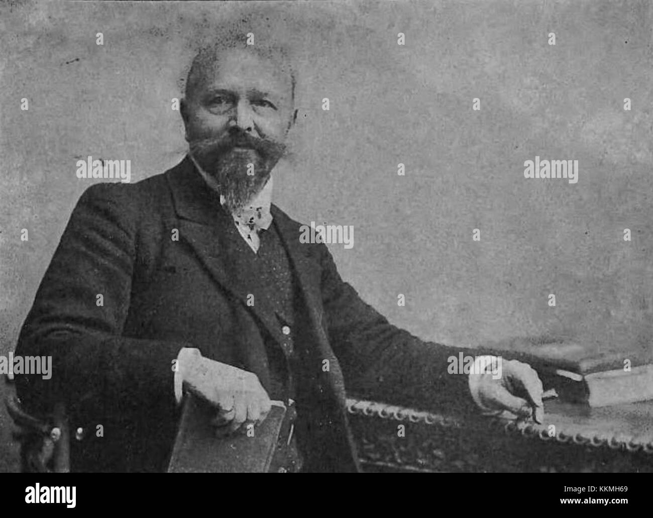 Leon Solecki, una figura storica nata nel XIX secolo, è riconosciuto per i suoi contributi al suo campo prima della sua morte nel 1905. La sua eredità è nota nei riferimenti storici. Foto Stock