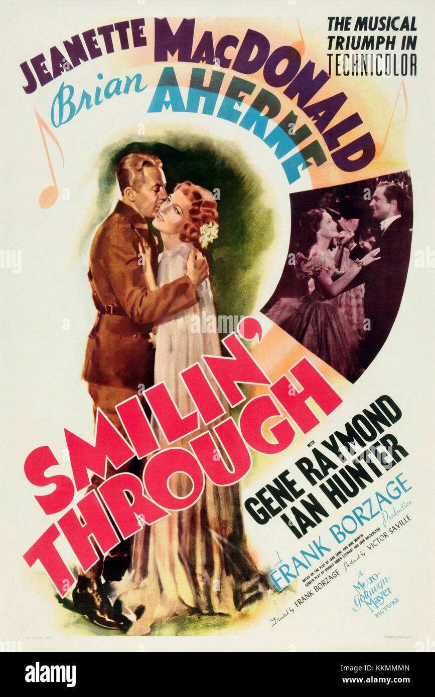 Il poster del film del 1941 per "Smilin" Through, un dramma romantico che raffigura la storia di una giovane coppia in viaggio d'amore e di perdita in mezzo a un'eredità familiare. Il poster cattura l'essenza emotiva del film. Foto Stock
